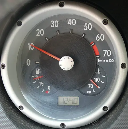 Tachometer 